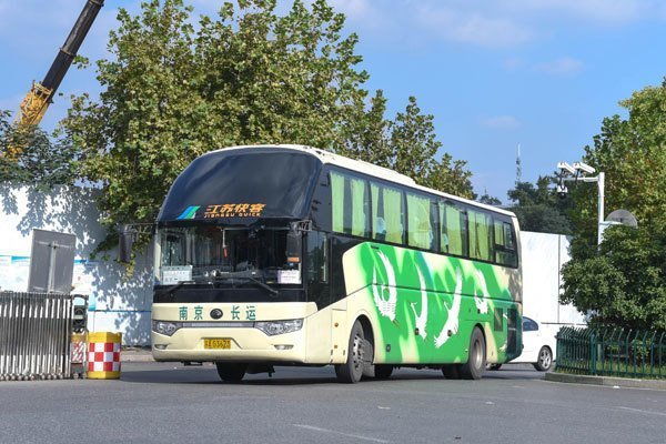(深圳員工接送班車)深圳班車租賃你了解多少? 深圳班車租賃