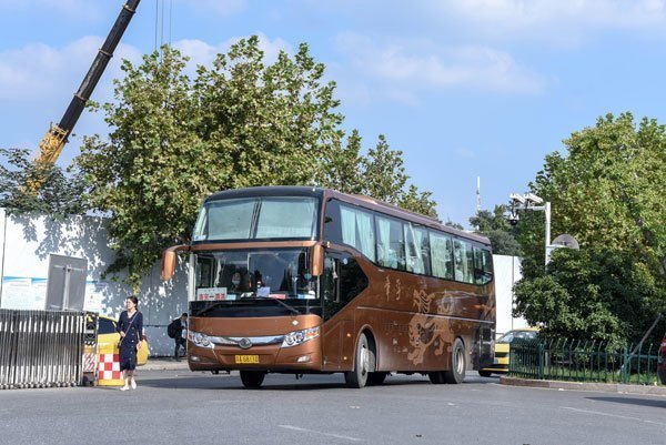 (深圳大巴租車)大巴租車的便捷程度抉擇買(mǎi)車還是租車 深圳大巴租車
