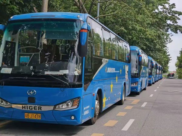37座海格大巴車