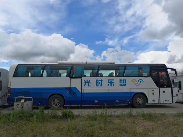 57座沃爾沃大巴包車(chē)